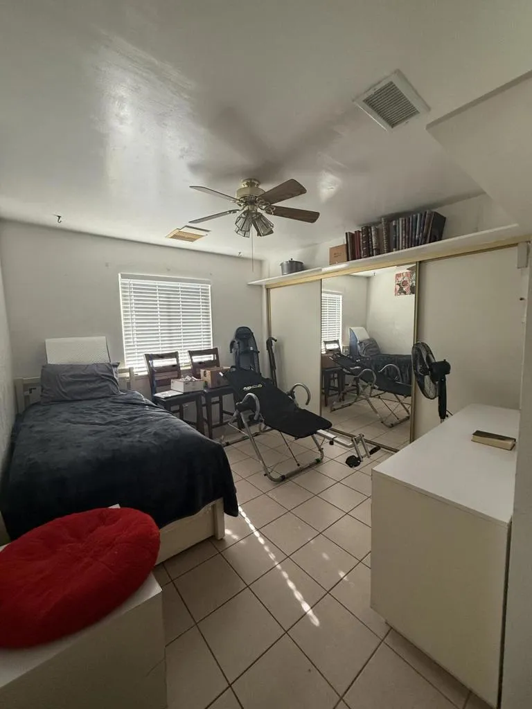 13285 Caliente Drive, Desert Hot Springs, California 92240 home-pic-11