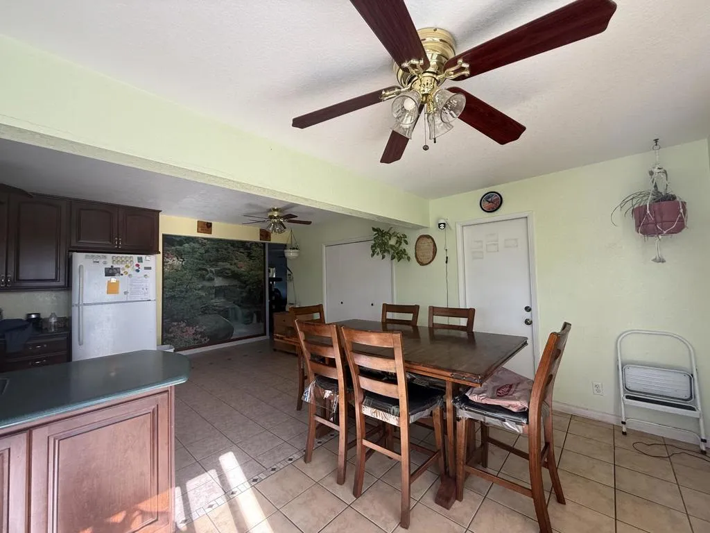 13285 Caliente Drive, Desert Hot Springs, California 92240 home-pic-6