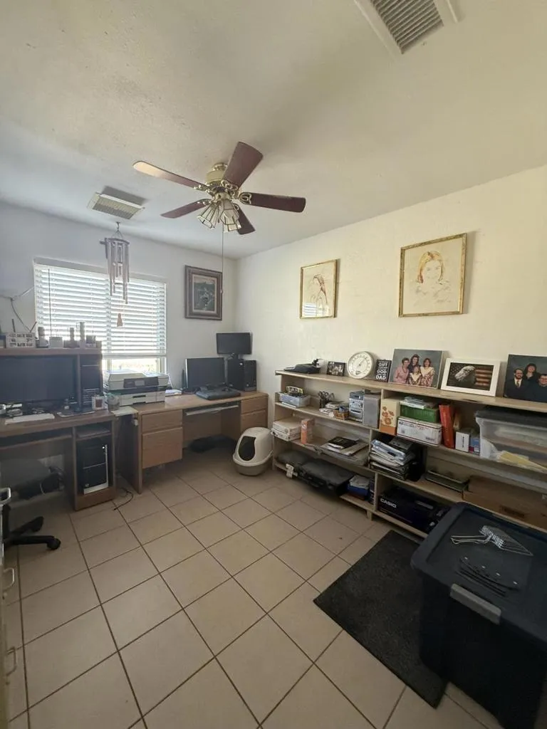 13285 Caliente Drive, Desert Hot Springs, California 92240 home-pic-12
