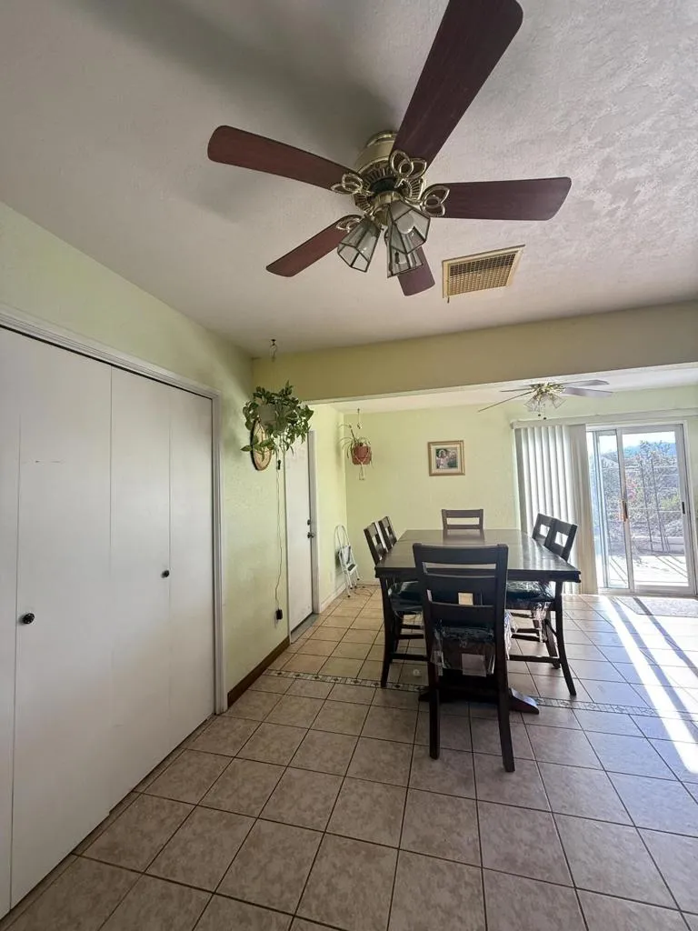 13285 Caliente Drive, Desert Hot Springs, California 92240 home-pic-5