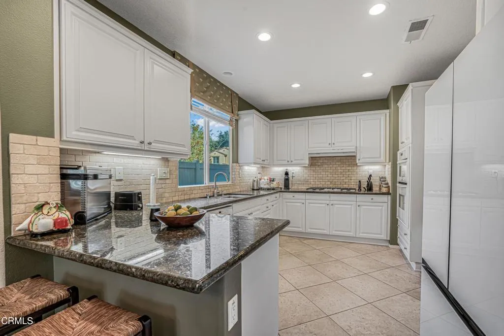 631 Clearwater Creek Drive, Thousand Oaks, California 91320 home-pic-10
