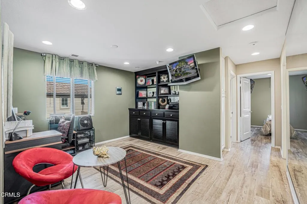 631 Clearwater Creek Drive, Thousand Oaks, California 91320 home-pic-26