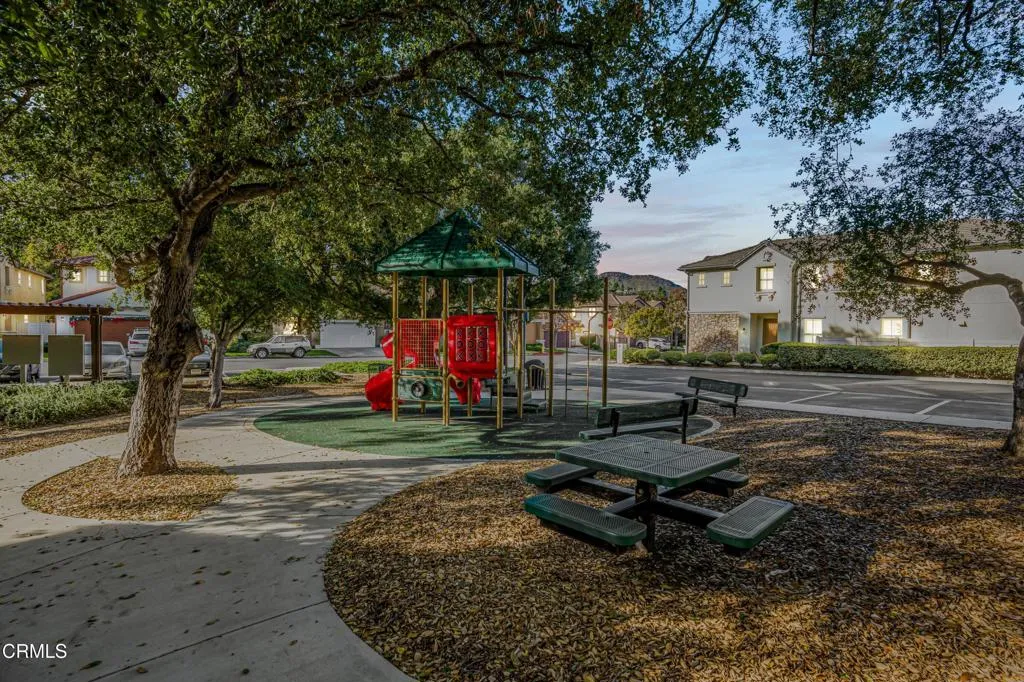631 Clearwater Creek Drive, Thousand Oaks, California 91320 home-pic-39