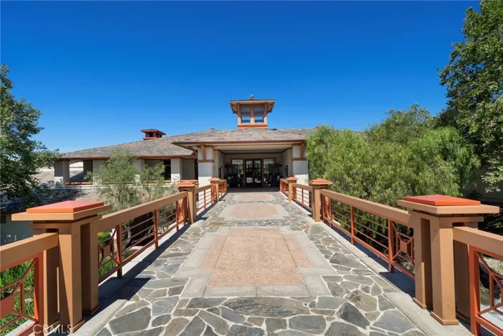Entrance to Coto Country Club.