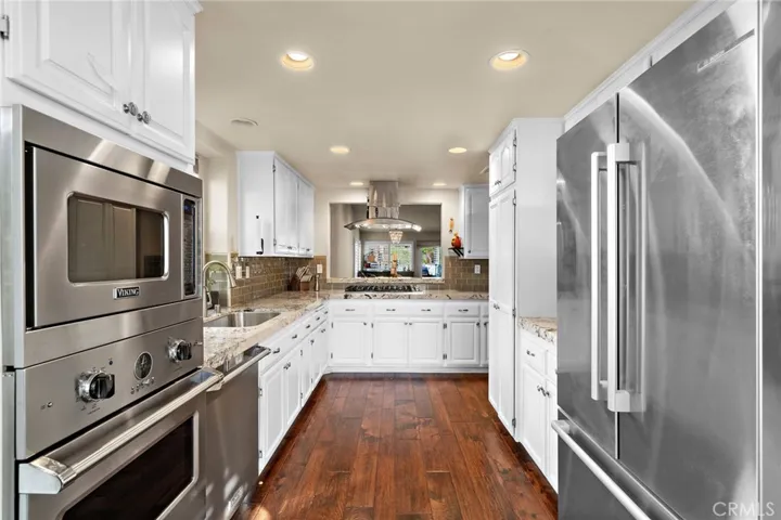 Viking appliances, cook top and oven/microwave.