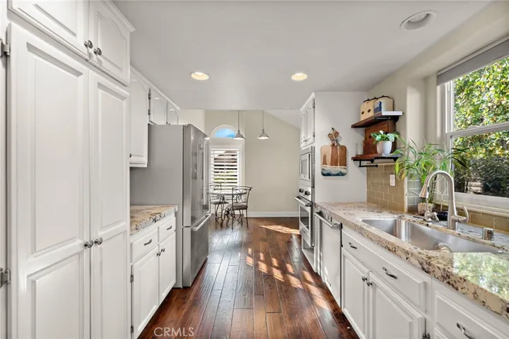 Pantry, large prep area for the chef in the family.