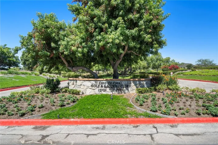 Entrance to Coto Country Club Golf and Tennis.