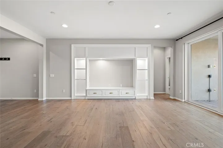 Great Room Picture - 2