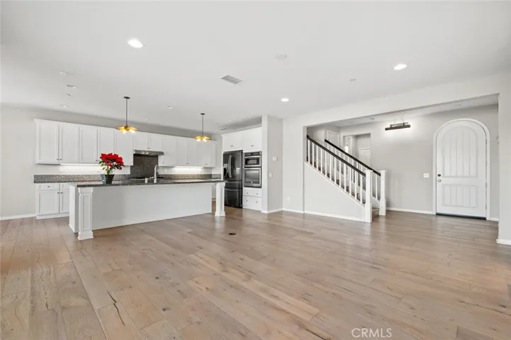 Great Room Picture - 3