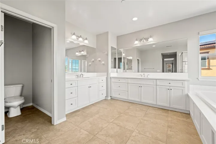 Upstairs Master Suite Bathroom Picture-1
