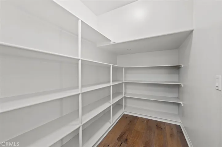 Walk-in Pantry