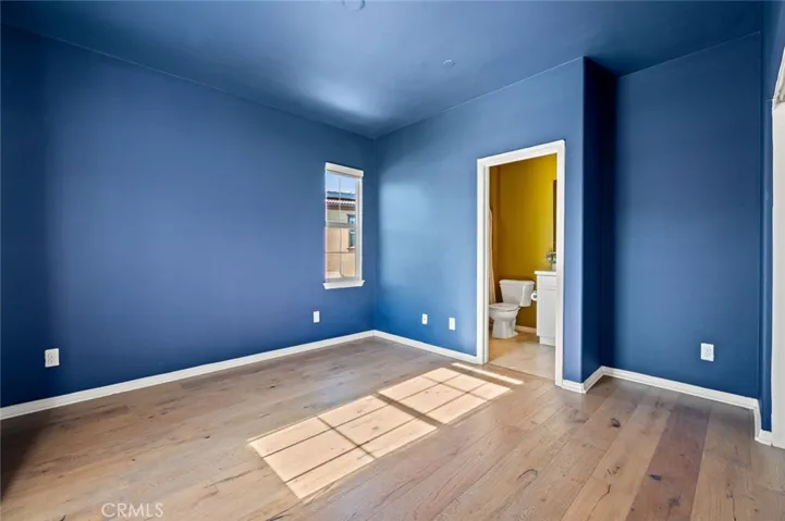 Upstairs Suite -2, Picture-1