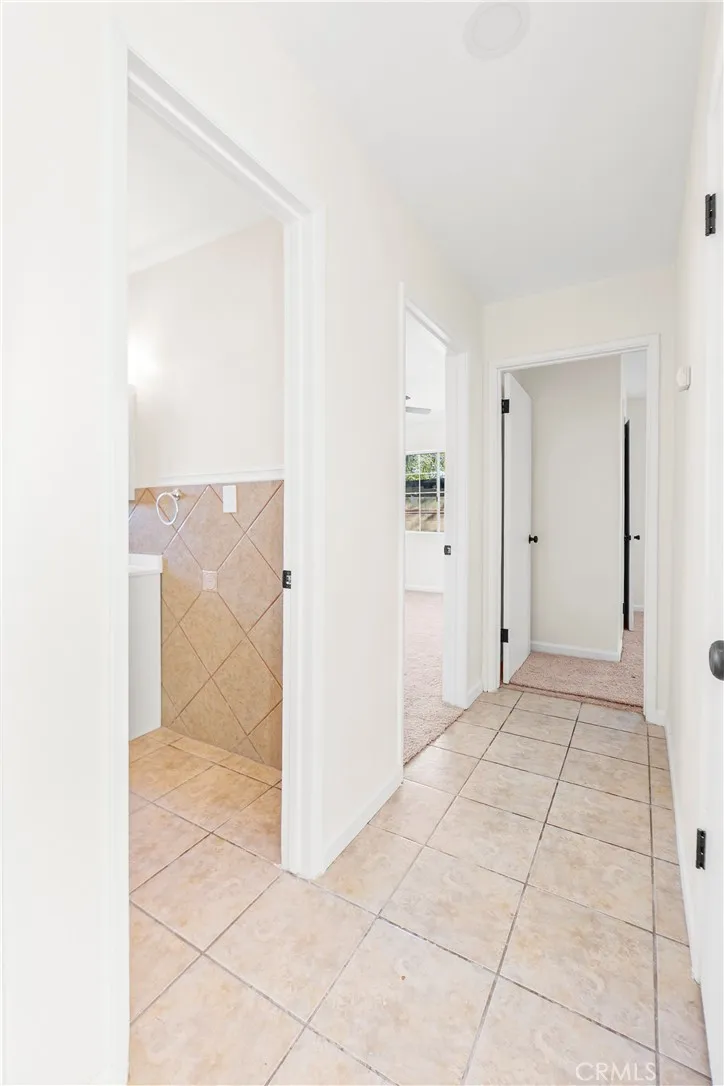 1347 E Avenue R3, Palmdale, California 93550 home-pic-2