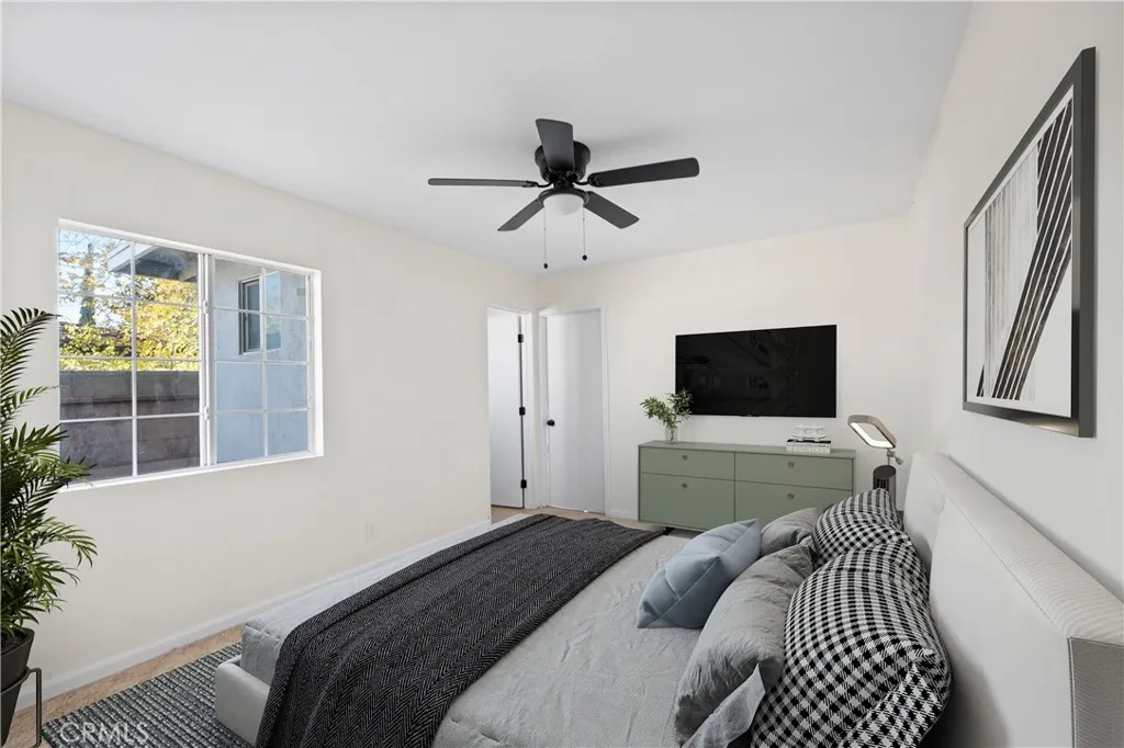 1347 E Avenue R3, Palmdale, California 93550 home-pic-15