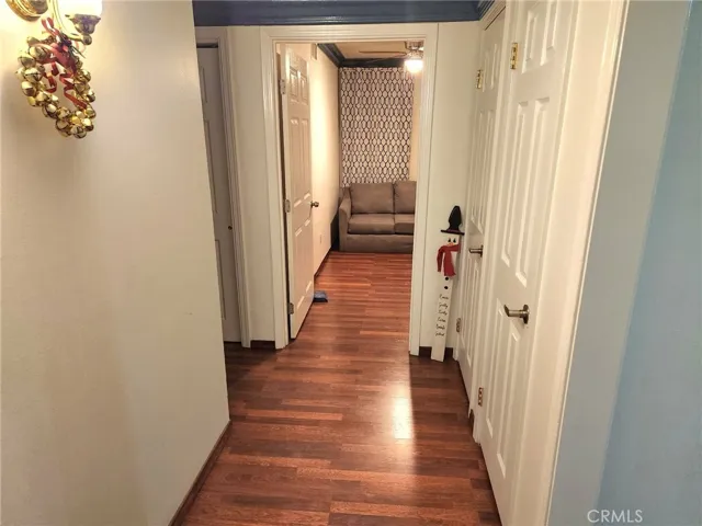 Hallway-Bed1