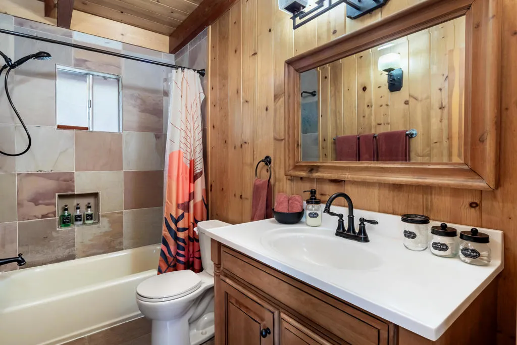 25435 Franklin Drive, Idyllwild, California 92549 home-pic-25