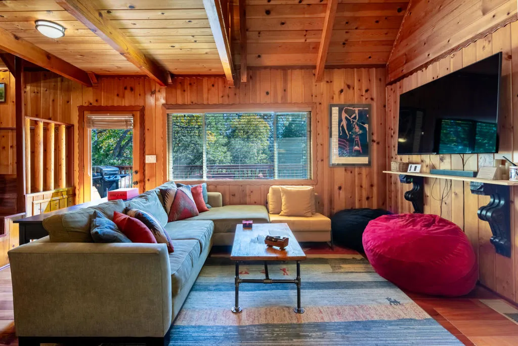 25435 Franklin Drive, Idyllwild, California 92549 home-pic-10