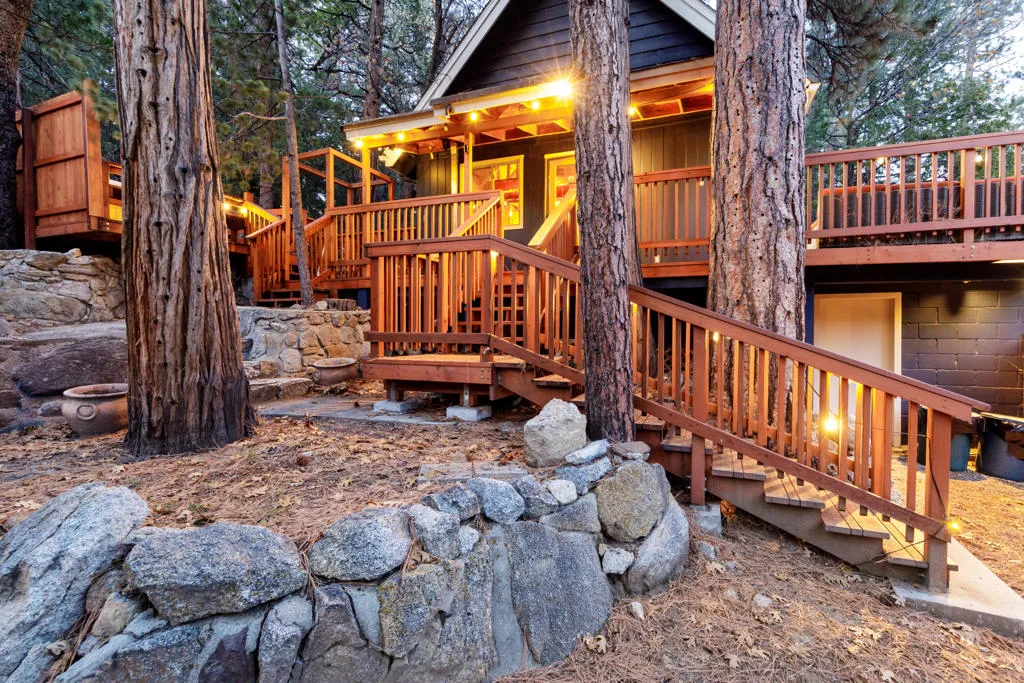 25435 Franklin Drive, Idyllwild, California 92549 home-pic-3