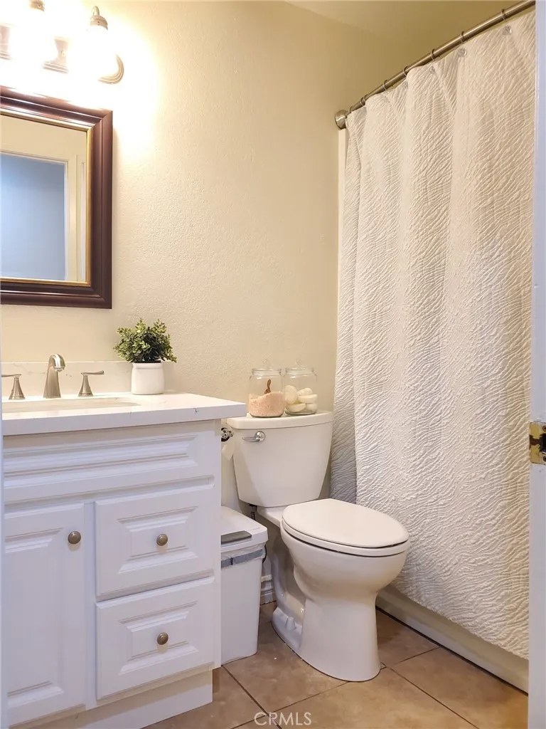 4459 Clarksdale, Riverside, California 92505 home-pic-6