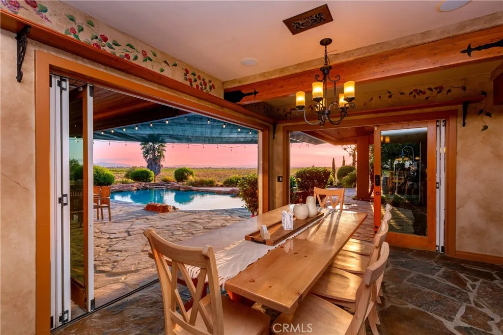 40125 Camino Del Vino, Temecula, California 92592 home-pic-15