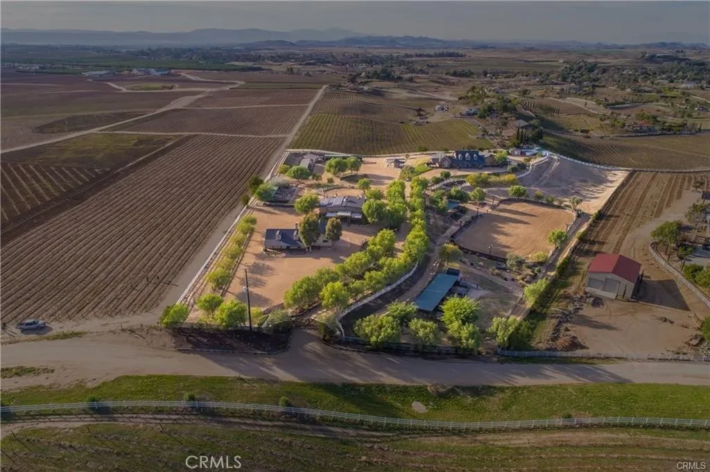 40125 Camino Del Vino, Temecula, California 92592 home-pic-2