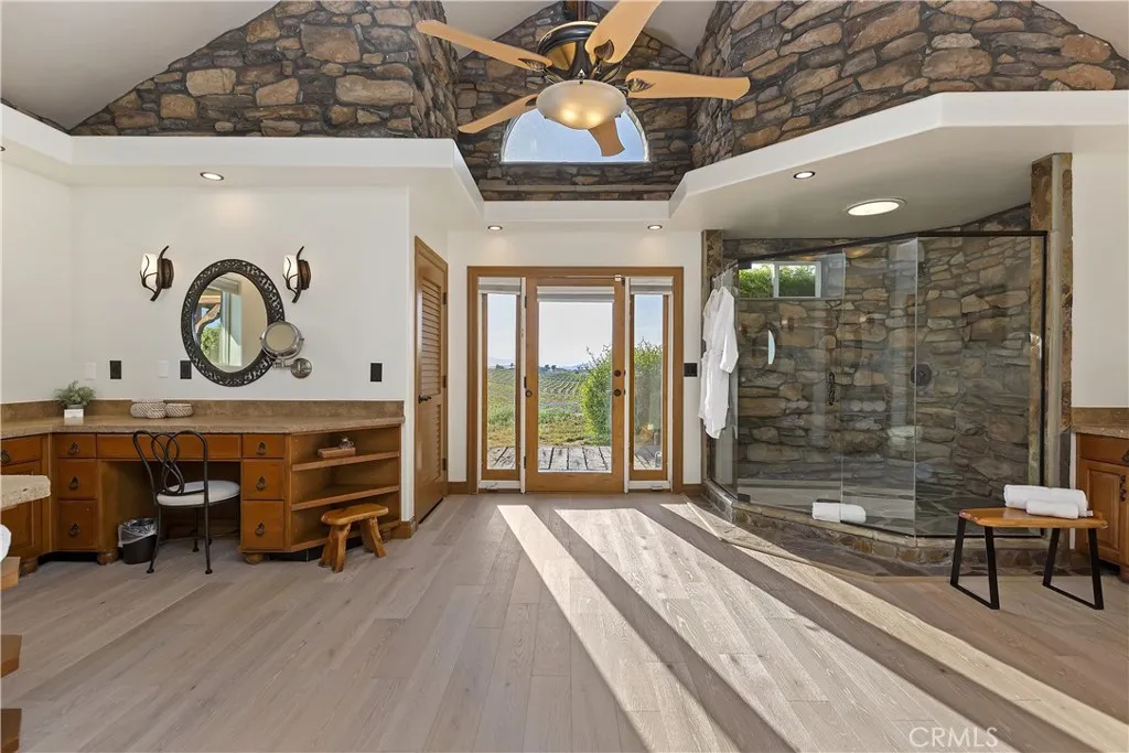 40125 Camino Del Vino, Temecula, California 92592 home-pic-29