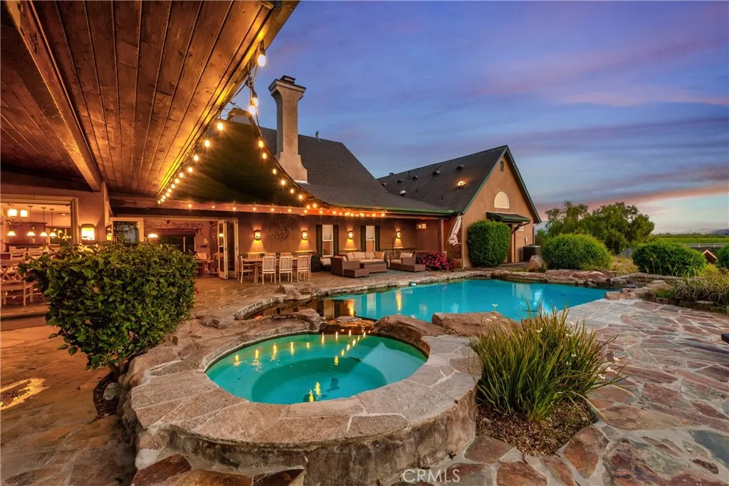 40125 Camino Del Vino, Temecula, California 92592 home-pic-6