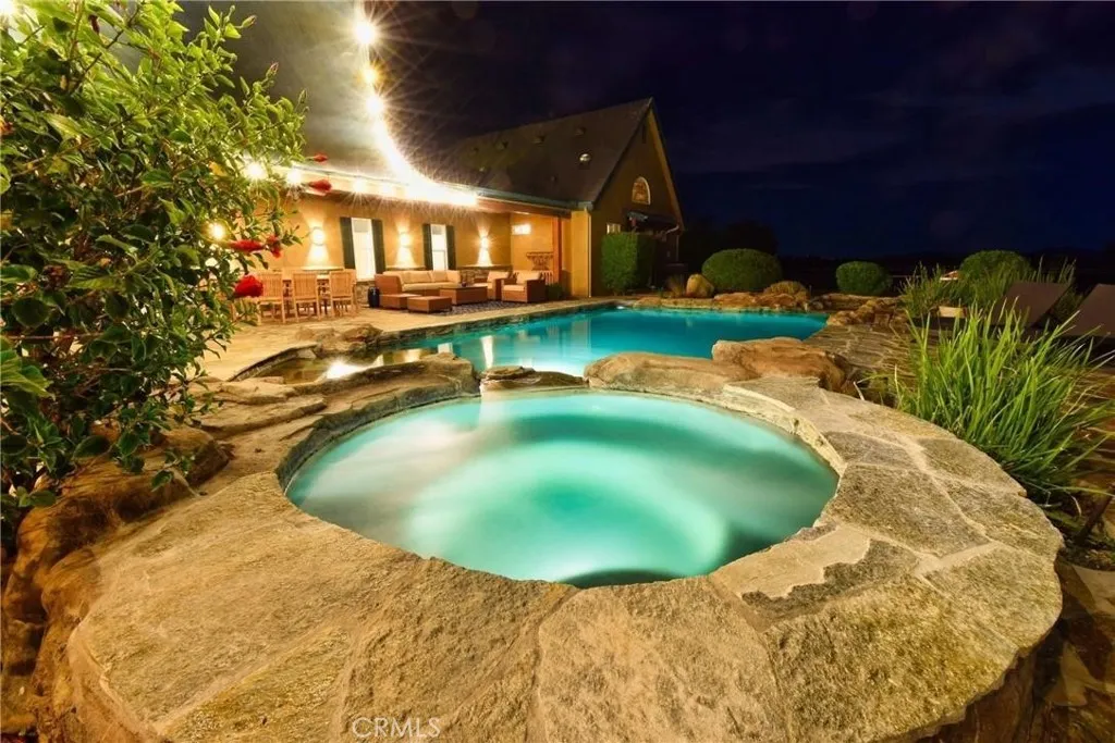 40125 Camino Del Vino, Temecula, California 92592 home-pic-35