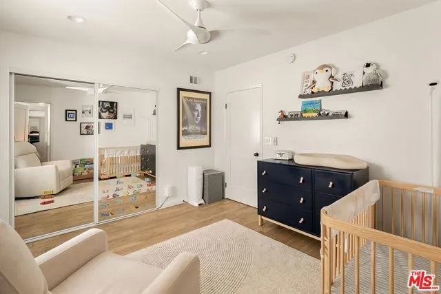 922 Lincoln Boulevard 2, Santa Monica, California 90403 home-pic-10