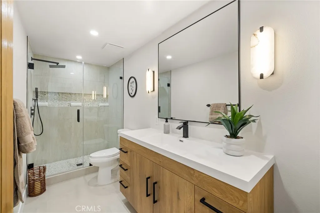 5340 Edgeware Drive, Calabasas, California 91301 home-pic-25
