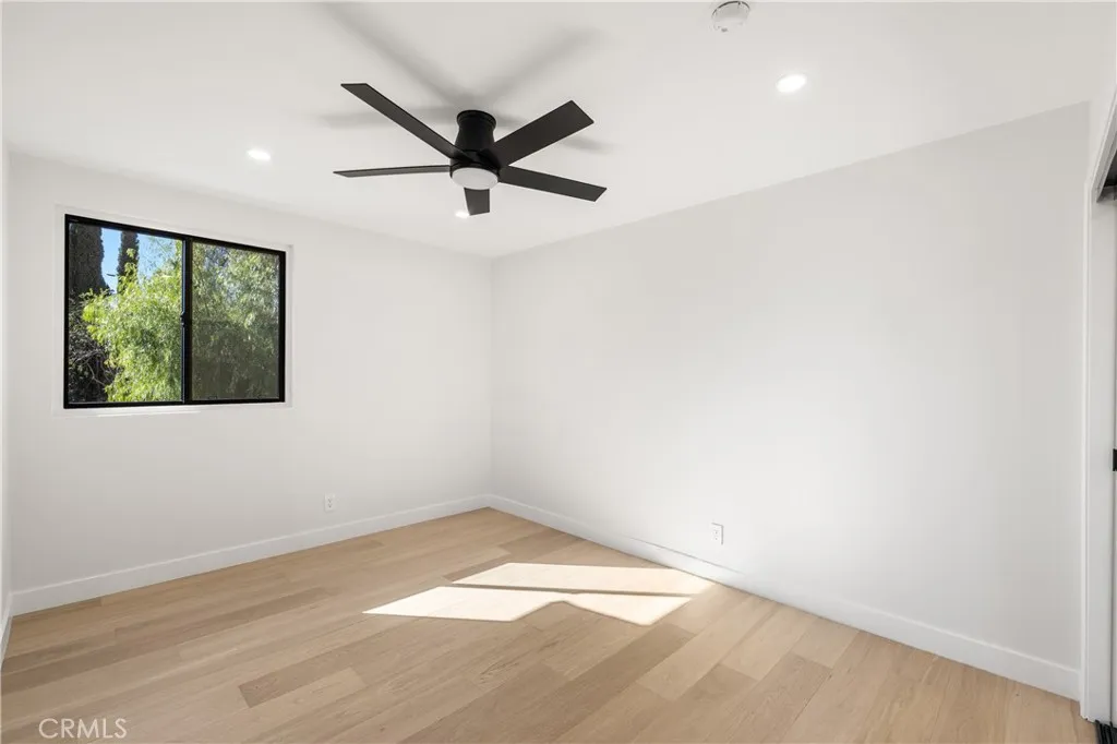 5340 Edgeware Drive, Calabasas, California 91301 home-pic-29