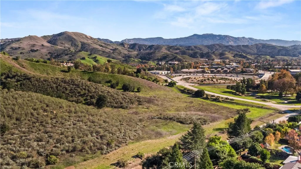 5340 Edgeware Drive, Calabasas, California 91301 home-pic-44
