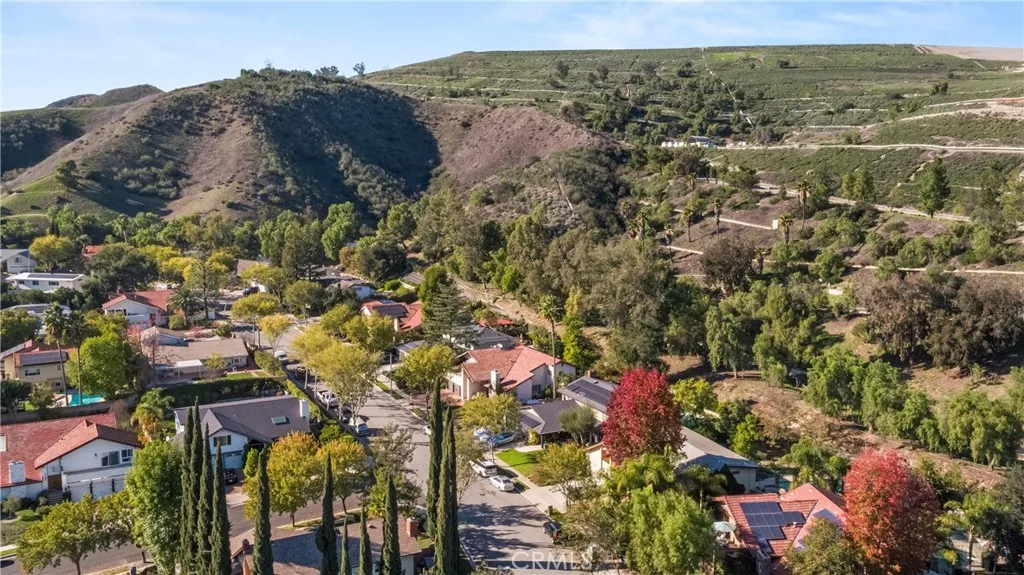 5340 Edgeware Drive, Calabasas, California 91301 home-pic-45