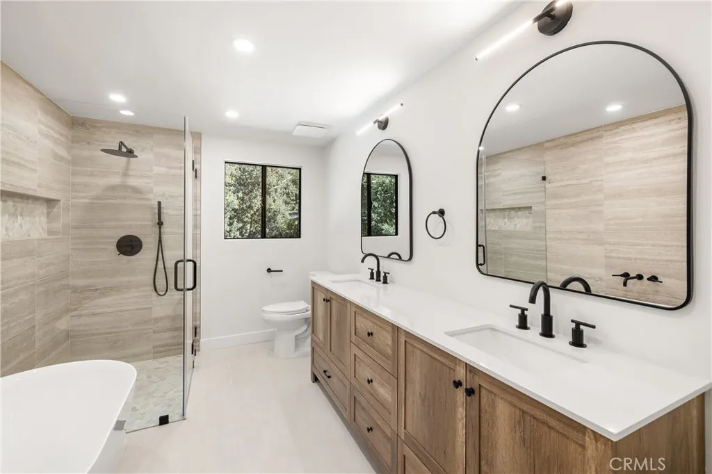 5340 Edgeware Drive, Calabasas, California 91301 home-pic-31