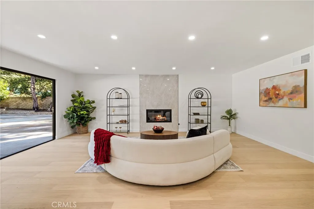 5340 Edgeware Drive, Calabasas, California 91301 home-pic-19