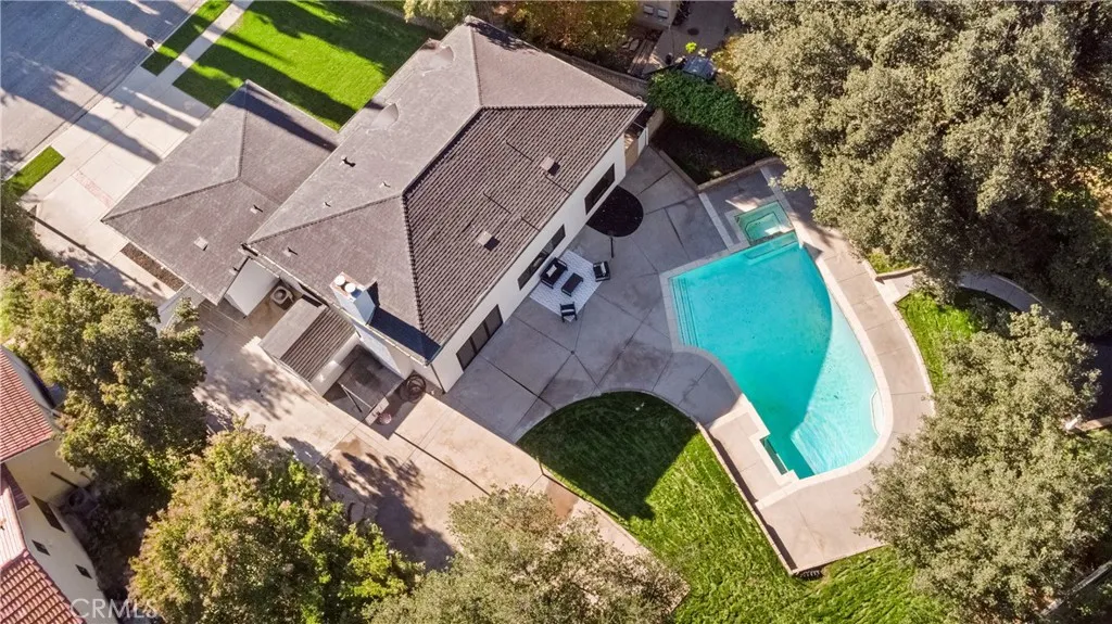 5340 Edgeware Drive, Calabasas, California 91301 home-pic-35