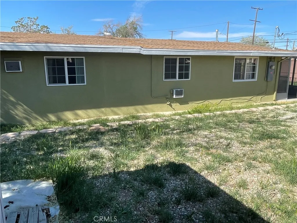 2010 W Lumber, Lancaster, California 93536 home-pic-4