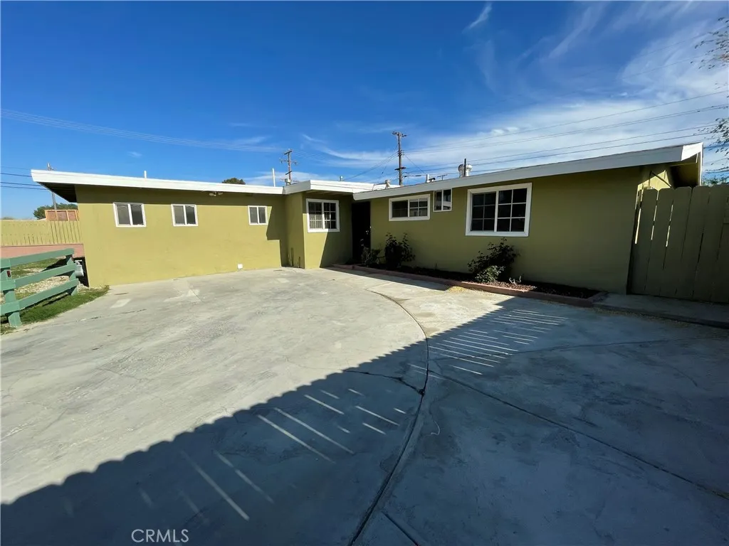 2010 W Lumber, Lancaster, California 93536 home-pic-65