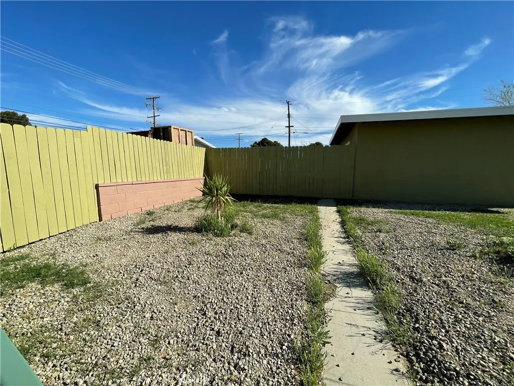 2010 W Lumber, Lancaster, California 93536 home-pic-61