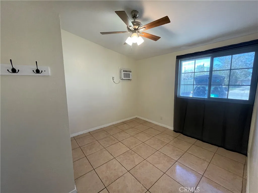 2010 W Lumber, Lancaster, California 93536 home-pic-24
