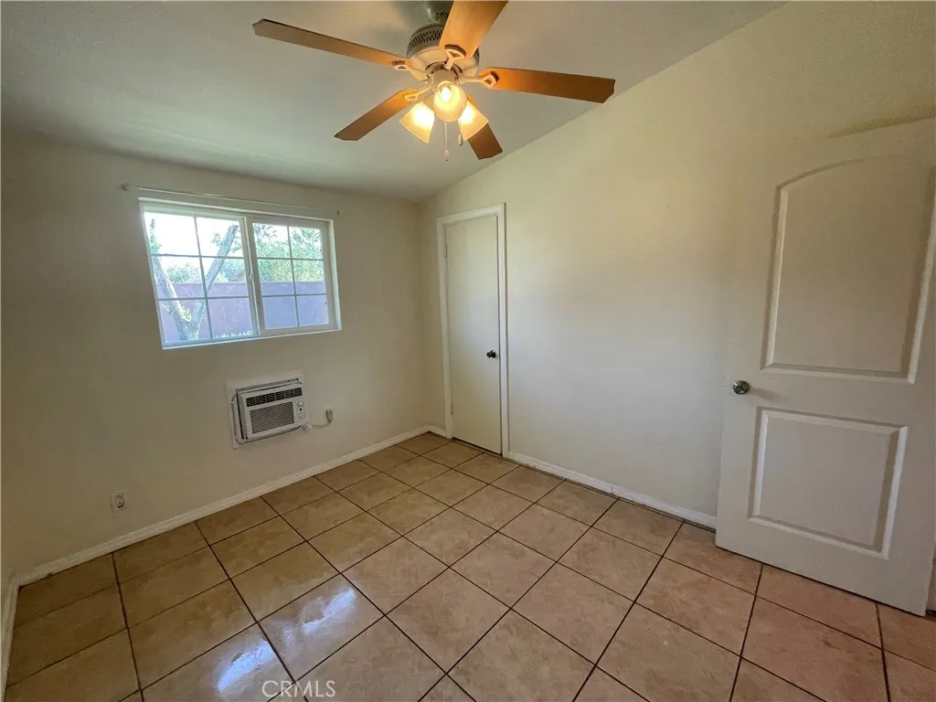 2010 W Lumber, Lancaster, California 93536 home-pic-17