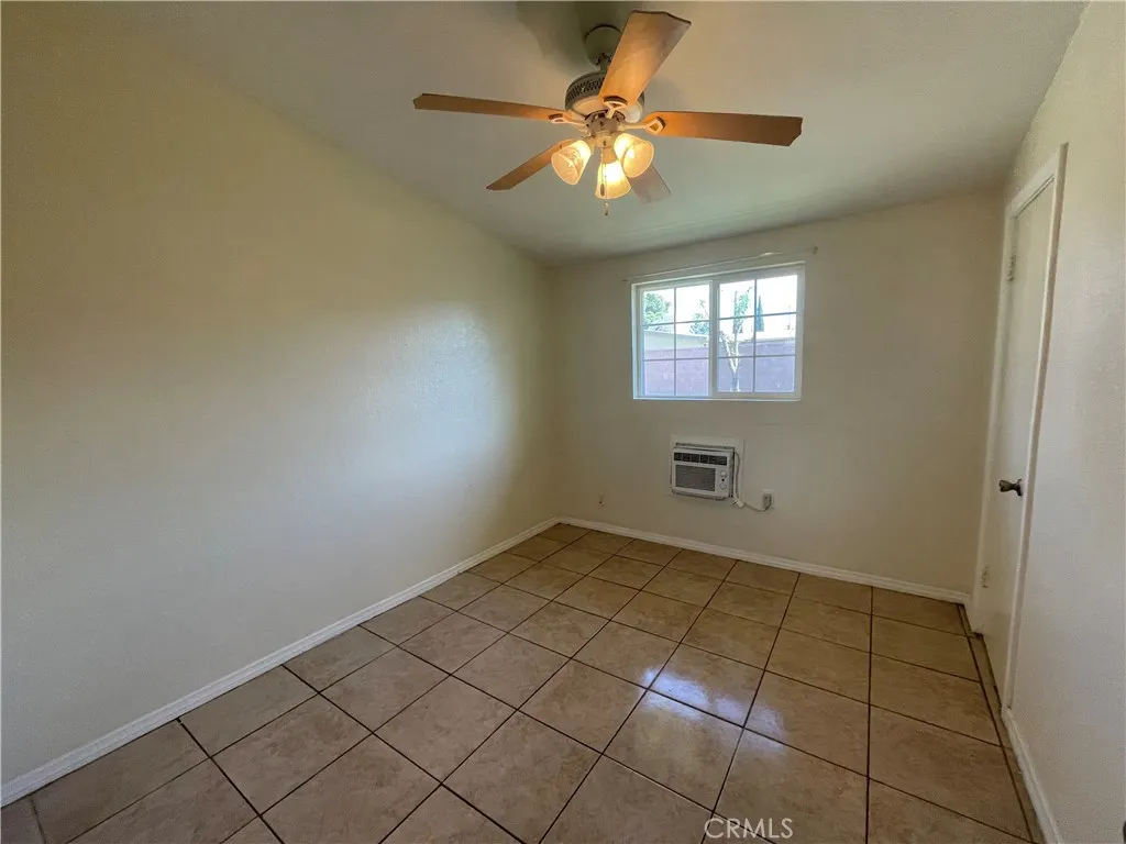 2010 W Lumber, Lancaster, California 93536 home-pic-16