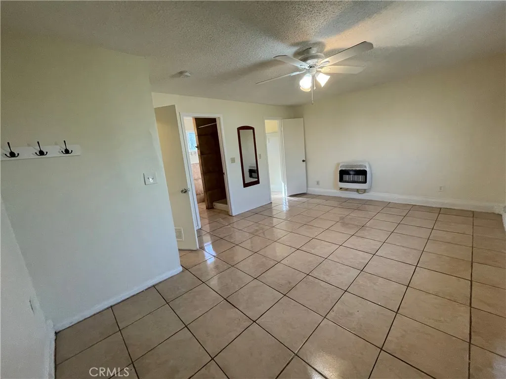 2010 W Lumber, Lancaster, California 93536 home-pic-45