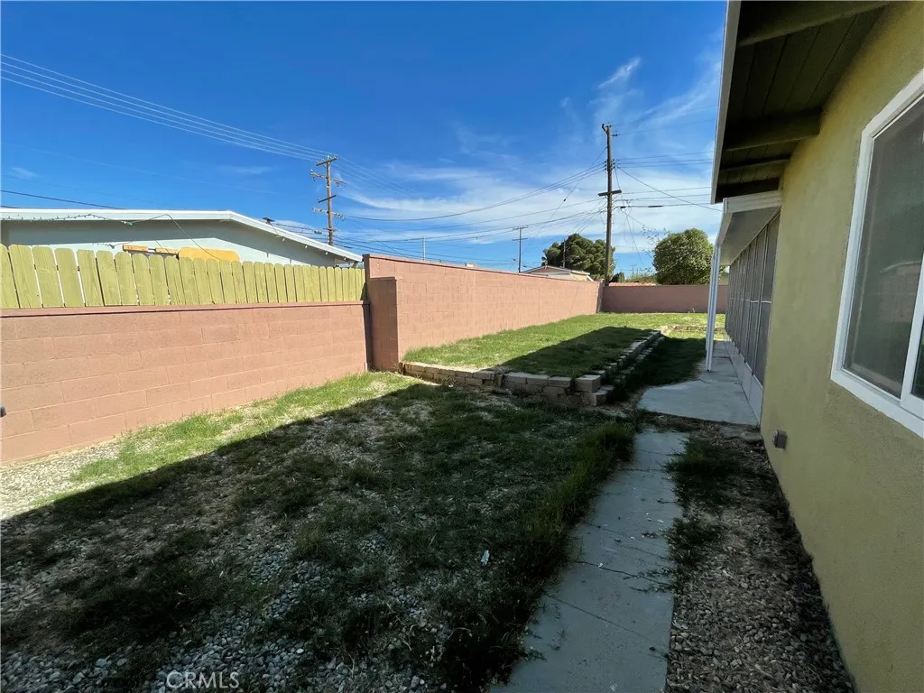 2010 W Lumber, Lancaster, California 93536 home-pic-54