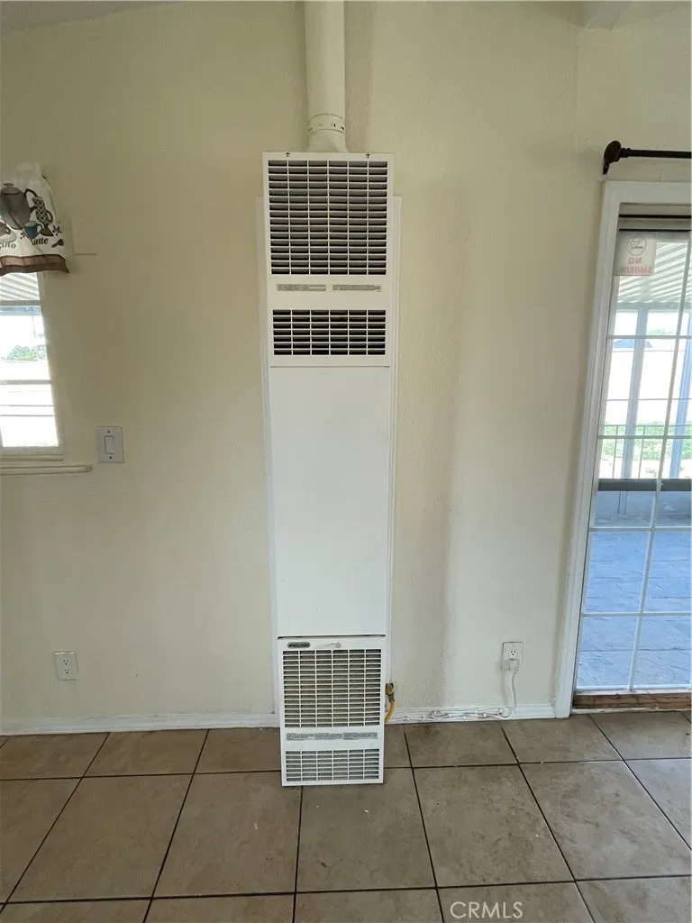 2010 W Lumber, Lancaster, California 93536 home-pic-50