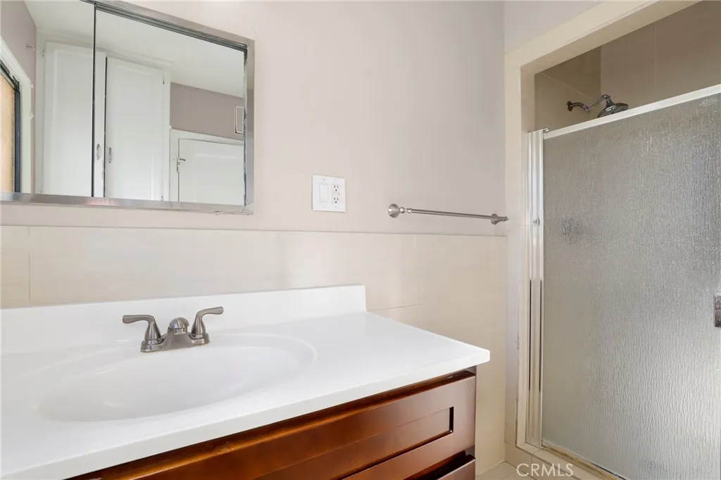 9400 Kramerwood Place, Los Angeles, California 90034 home-pic-23