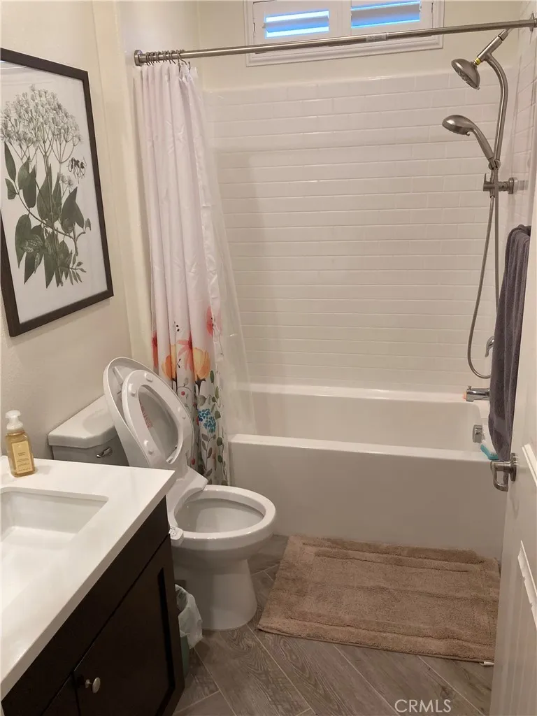 4253 E Sonrisa Privado, Ontario, California 91761 home-pic-7