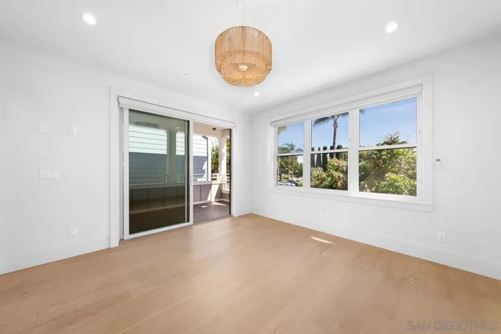 825 9th St., Coronado, California 92118