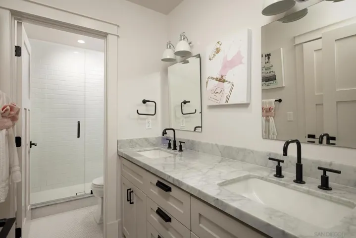 825 9th St., Coronado, California 92118