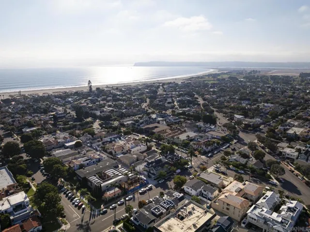 825 9th St., Coronado, California 92118